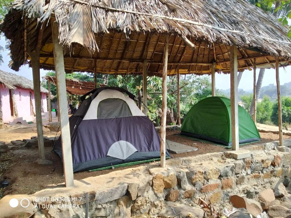 Drunken Monkey Camping Site Hotel Hampi Exterior foto