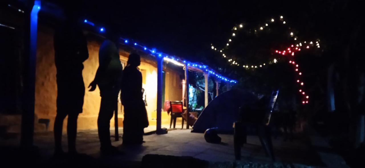 Drunken Monkey Camping Site Hotel Hampi Exterior foto