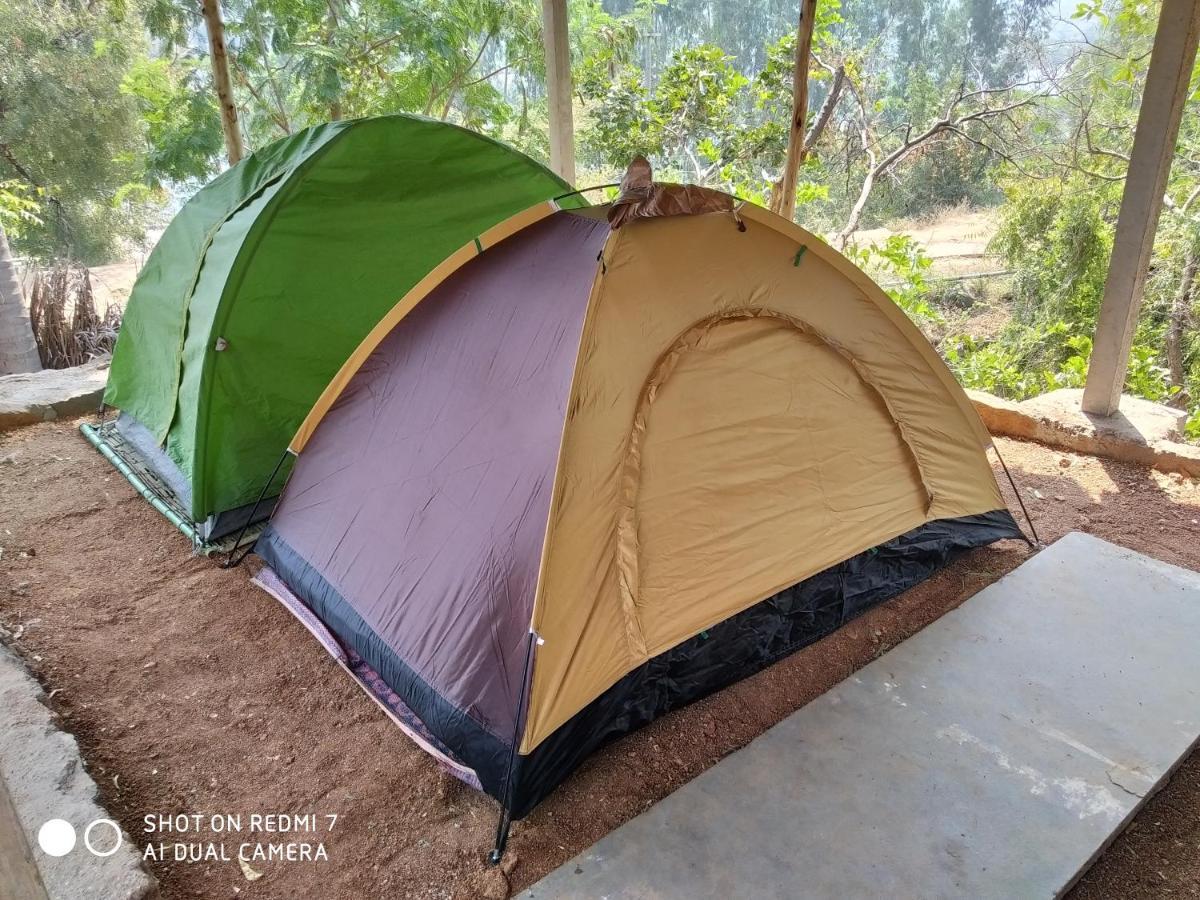 Drunken Monkey Camping Site Hotel Hampi Exterior foto